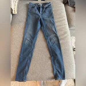 Levi’s Mile High Rise Skinny - Size 26 - Color: Indigo Lounge